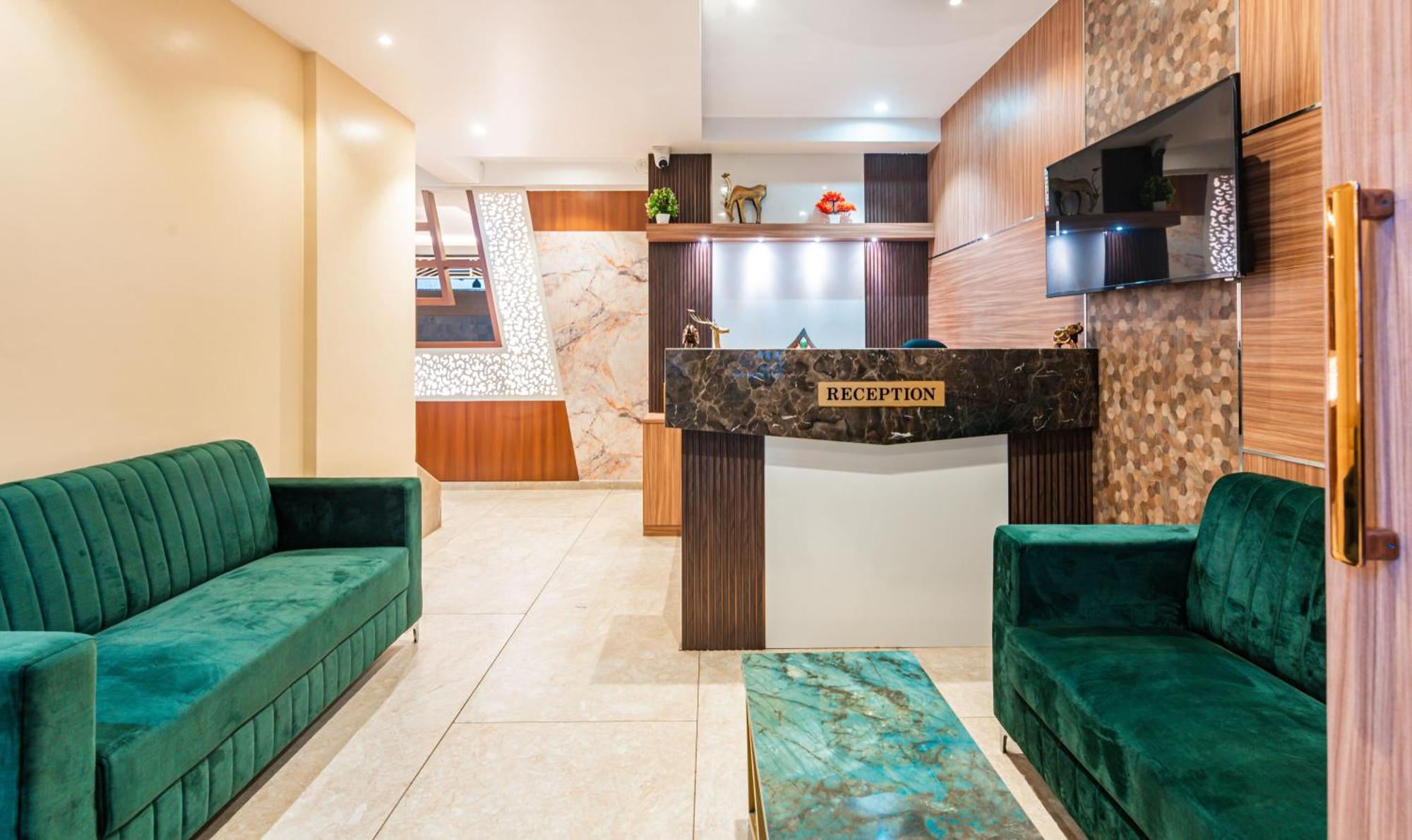 Lemon Wood Suites Pune Ngoại thất bức ảnh