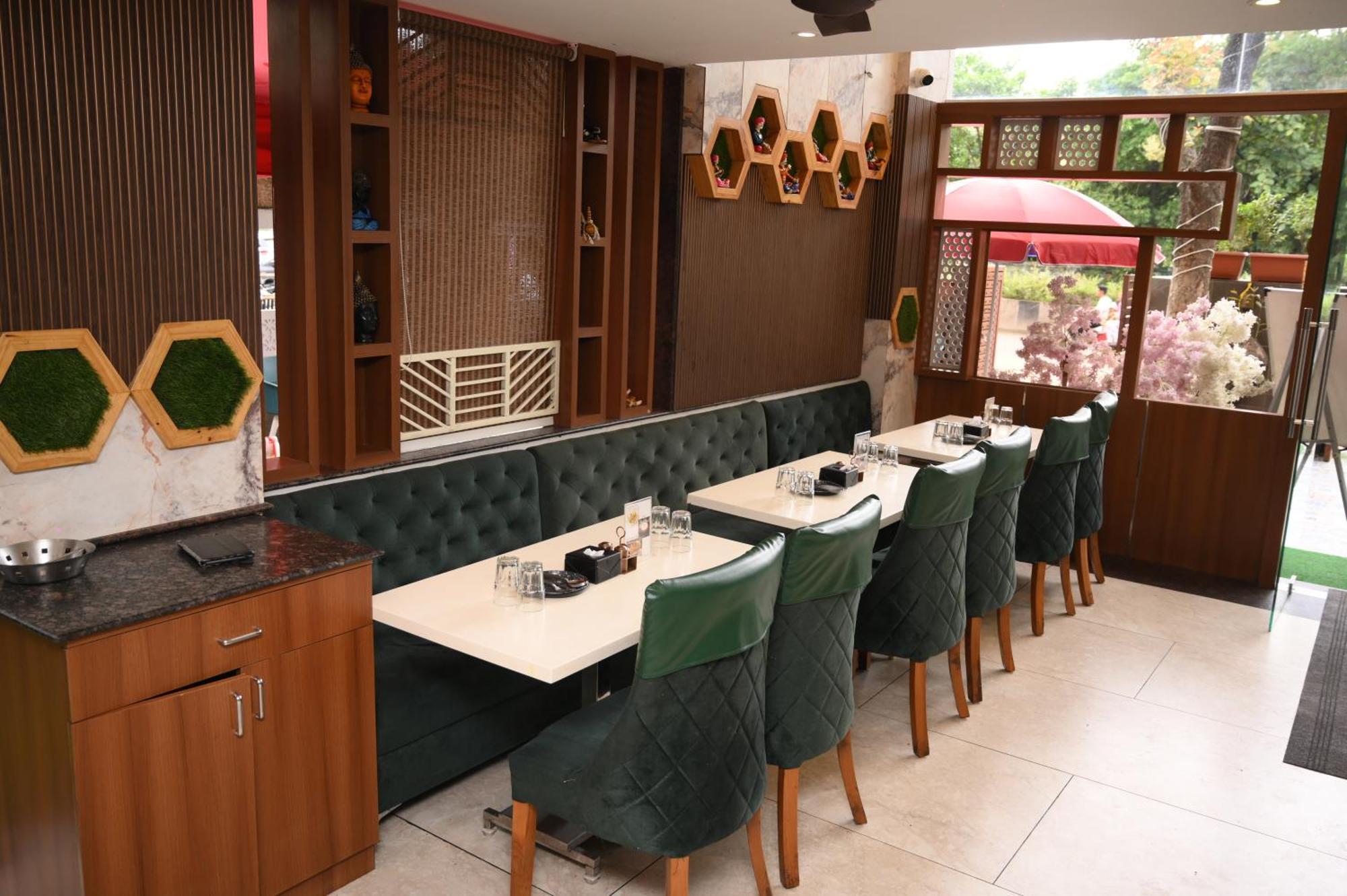 Lemon Wood Suites Pune Ngoại thất bức ảnh