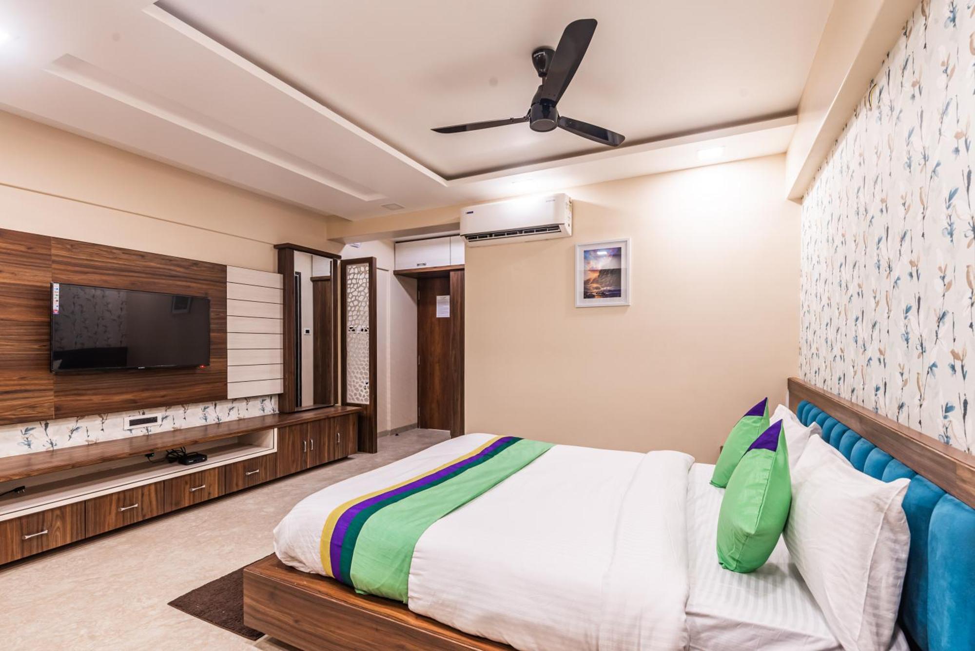 Lemon Wood Suites Pune Ngoại thất bức ảnh