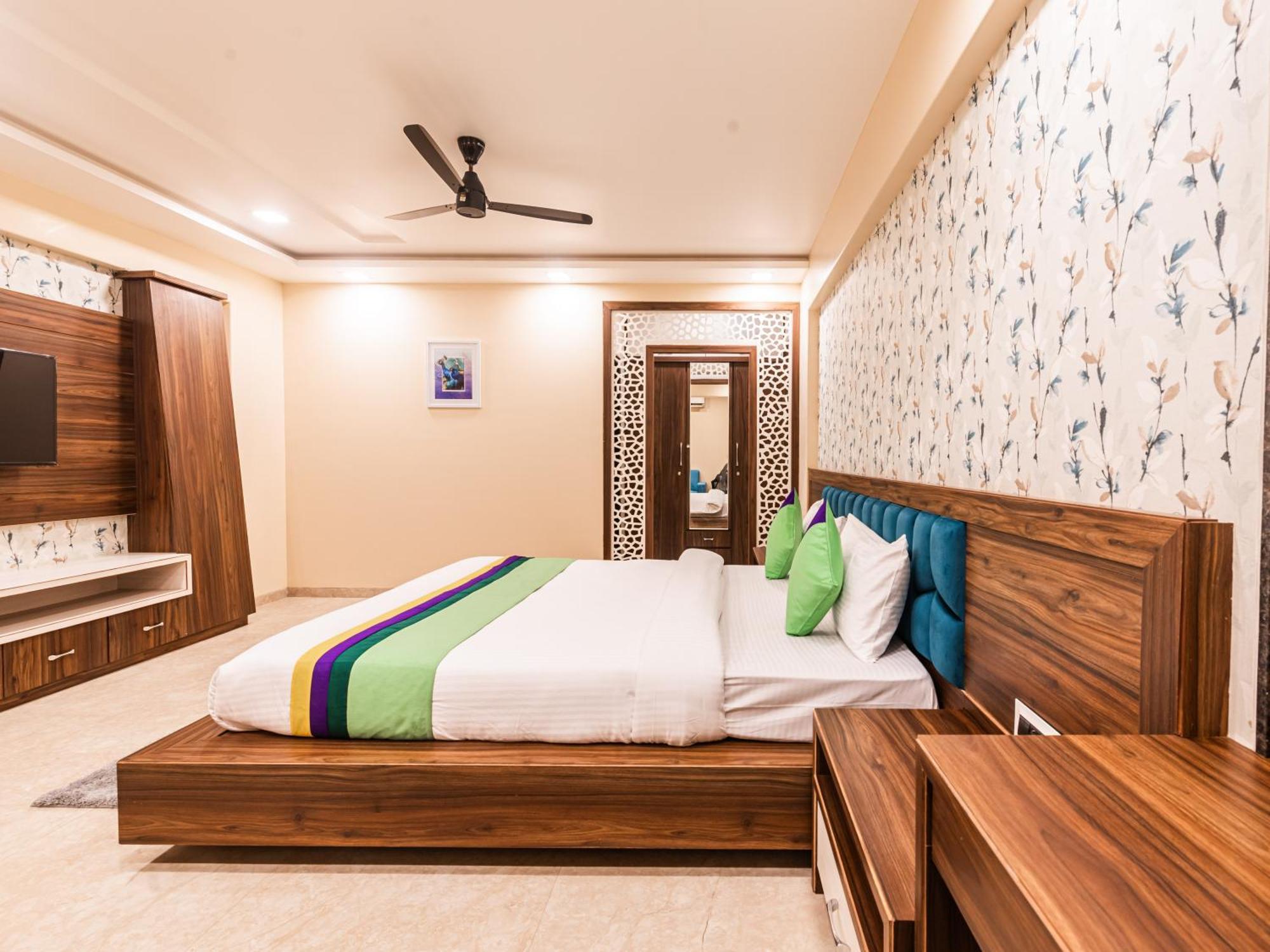 Lemon Wood Suites Pune Ngoại thất bức ảnh