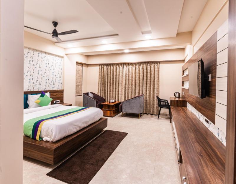 Lemon Wood Suites Pune Ngoại thất bức ảnh